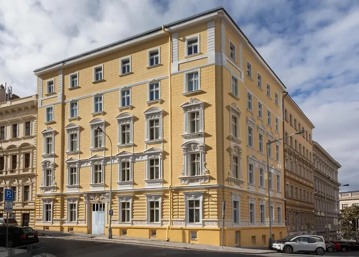 Charming By Wenceslas Square And National Museum With Ac Apartamento *